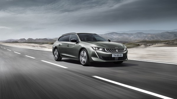 Peugeot 508 SW 2019 on the road