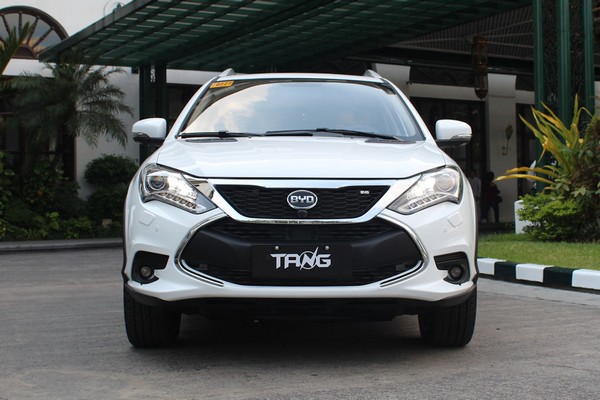 SUV BYD Tang 2018 front view