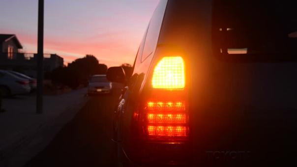 Turn on a car's warning light