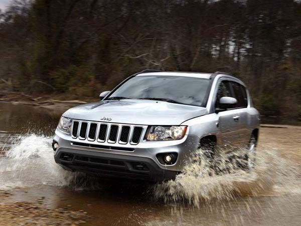 Jeep Compass crossing water