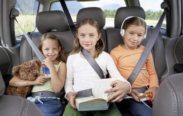 children in car