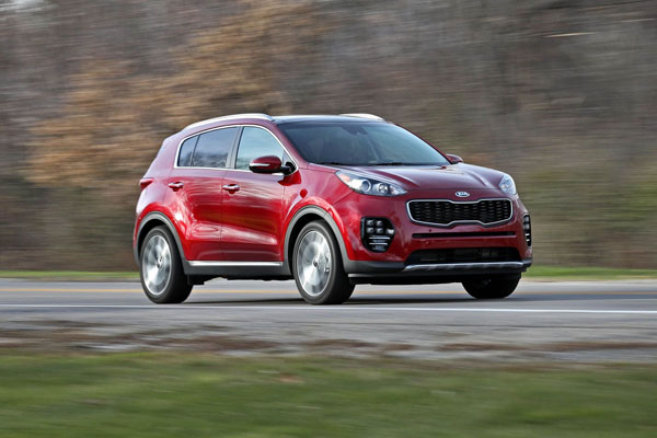 Kia Sportage 2018 on the road