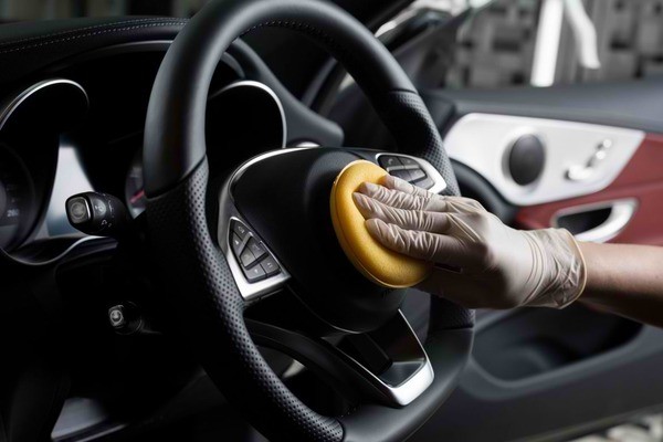 cleaning steering wheel