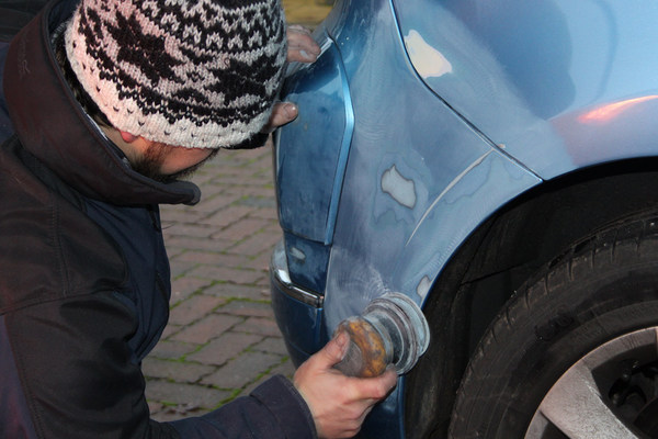 Car smoothening the  car's surface