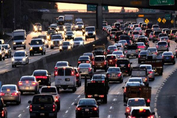 How to reduce stress when stucking in traffic