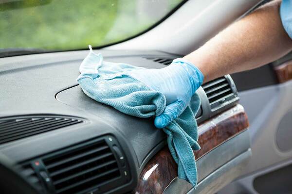 Cleaning the dashboard