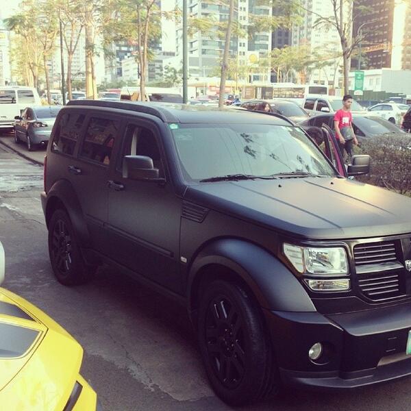 Enrique Gil dodge nitro