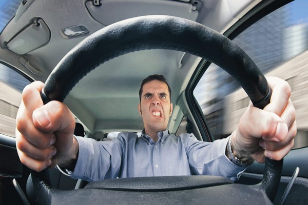 7 reasons why aggressive driving should be avoided