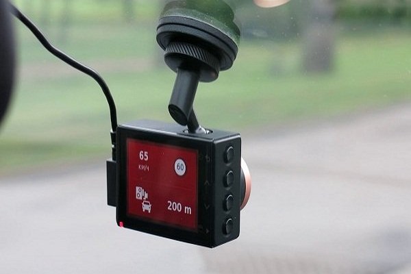 Garmin Dash Cam 55